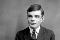 Alan Turing granted pardon by the Queen