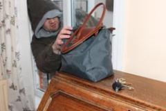 Warning not to leave keys visible following a number of recent burglaries