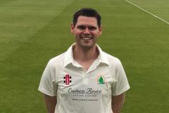 Cricket: Lindow win local derby to stay top
