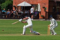 Cricket: Last ball agony prevents perfect weekend for Lindow