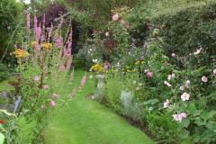 Beautiful gardens open for charity