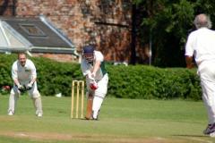Cricket: Lindow close in on double promotion