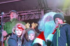 Crowds gather for Wilmslow Christmas lights switch on