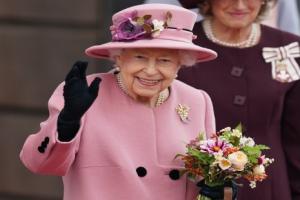 Her Majesty The Queen official photograph 570x310