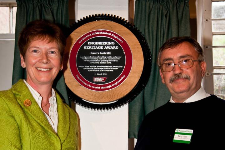 Isobel Pollock & Barry Cook at Quarry Bank Mill (sm)