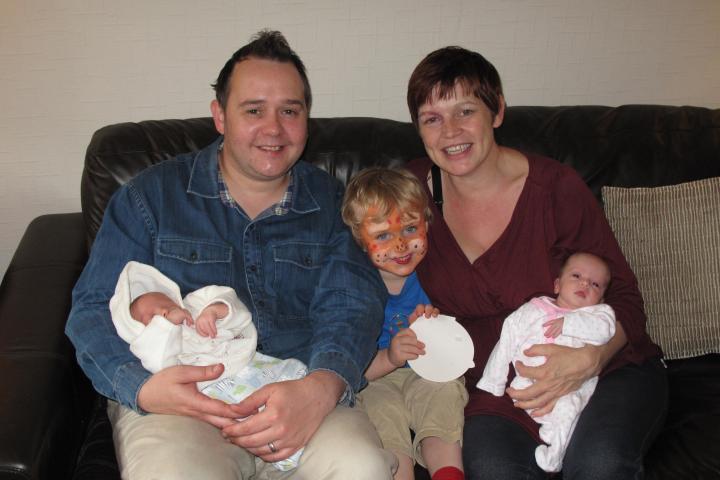 Ava & Elliotts birth 19th May 2011 148