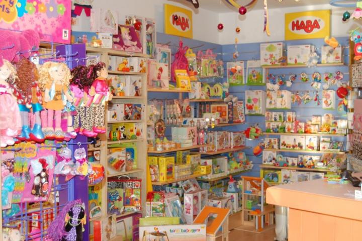 little nut tree toys