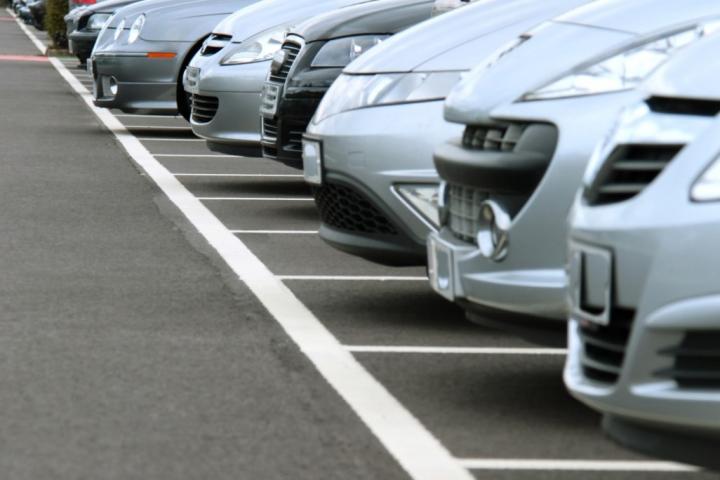 Cars parked - (Getty image Jpeg)